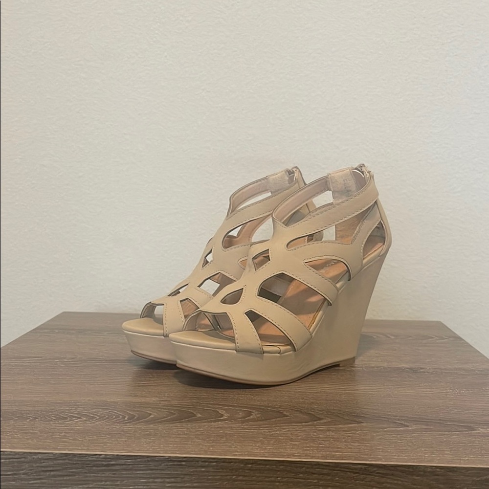 TOP Moda Tan Wedge Sandals with Strappy Design